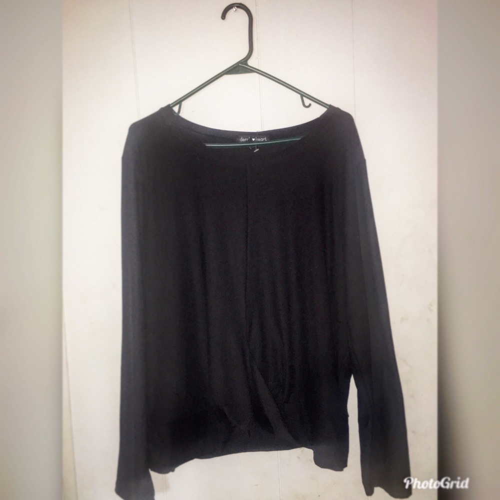 Plain Black knot at bottom